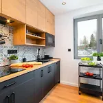 Vacationclub - Komuny Paryskiej 30 3 卡尔帕奇