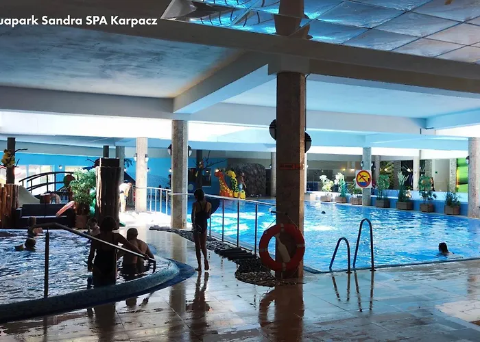 Vacationclub - Komuny Paryskiej 30 3 Apartment *